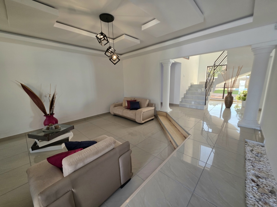4 Bedroom Property for Sale in Flamingo Park Free State